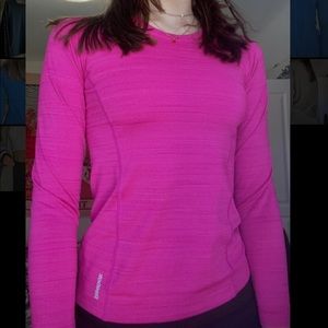 Reebok bubblegum pink thermal long sleeve
